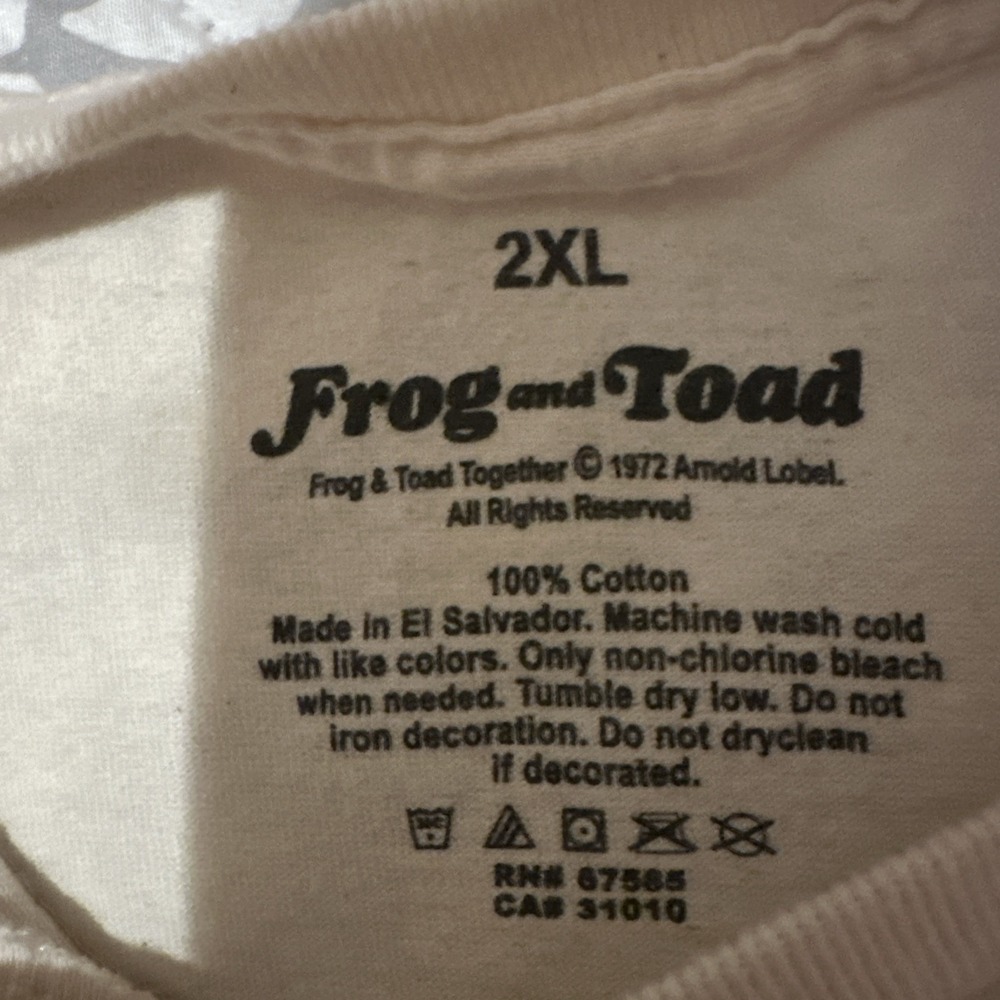Frog and Toad Tandem Bicycle Graphic T-Shirt Mens 2XL Beige Cream Cotton Retro - Picture 3 of 6